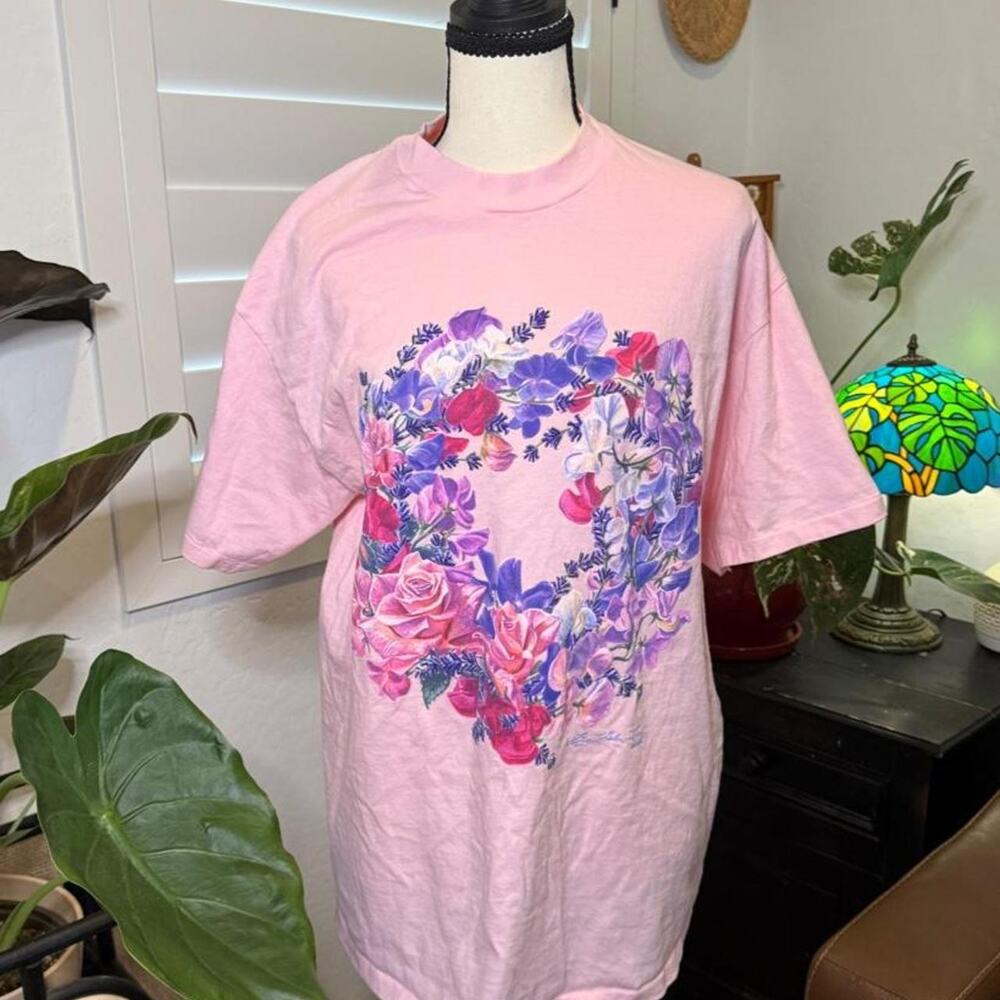 Vintage 90s Lynn Hollyn Floral Wreath Tee Pink Hanes Beefy-T Made in USA L